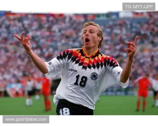 分析世界杯历史射手榜的统计数据，帮助球迷更好理解足球进攻的演变